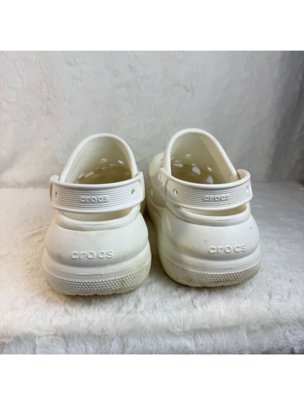 Crocs Classic Mega Crush Clog White 2.4" Platform Sandals Womens 8 Mens 6 - Picture 4 of 9
